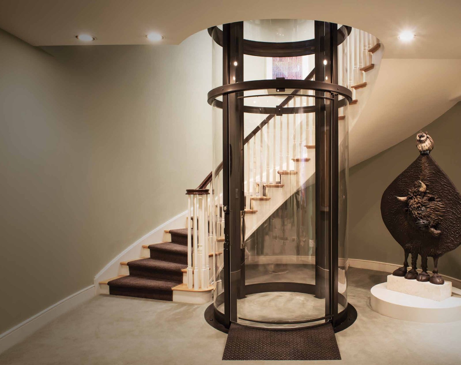 Savaria Vuelift self-supporting elevator Savaria Vuelift self-supporting elevator
